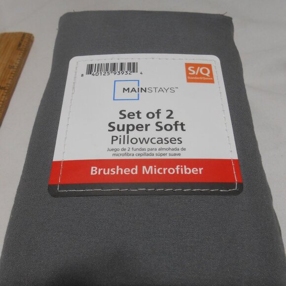 2 NEW MAINSTAYS SUPER SOFT MICROFIBER GRAY PILLOWCASES STANDARD QUEEN SIZE 🎁 - Picture 1 of 9